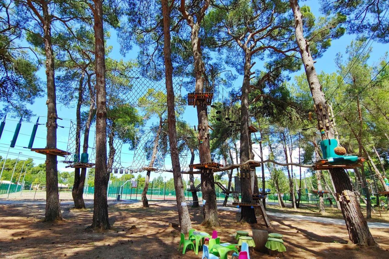Lux camp - mobile homes in Bi village Fažana Extérieur photo
